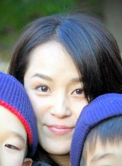 mikako ario mikako ario